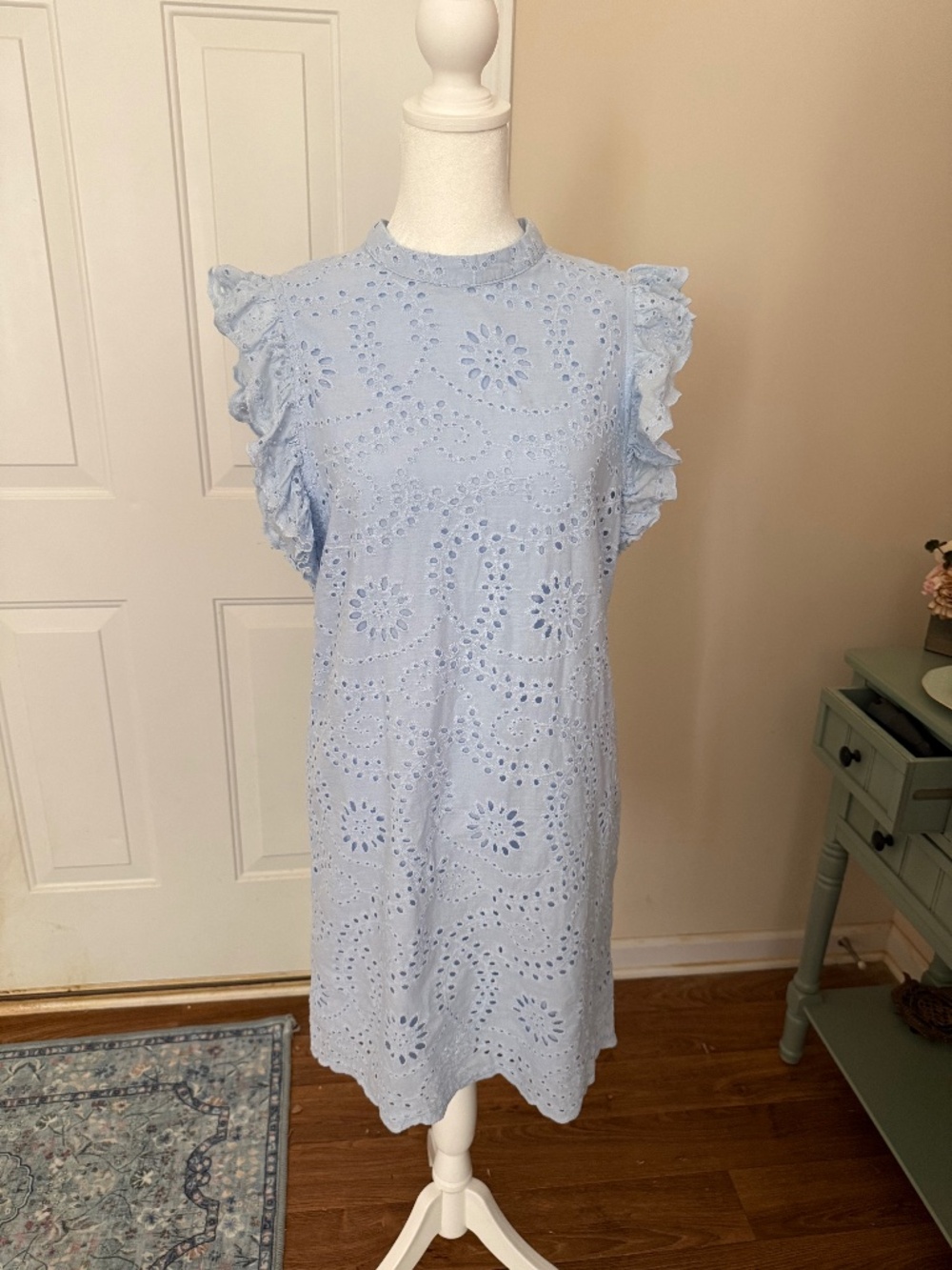 TCEC Light Blue Eyelet Ruffle Sleeve Dress, Size L